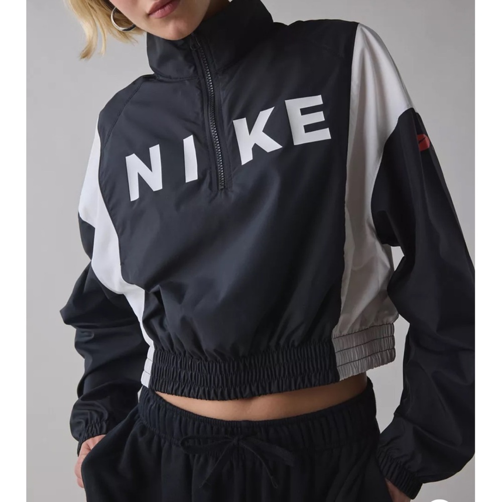 Nike Sportswear Woven Lightweight Quarter Zip Quarter Zip Jackets